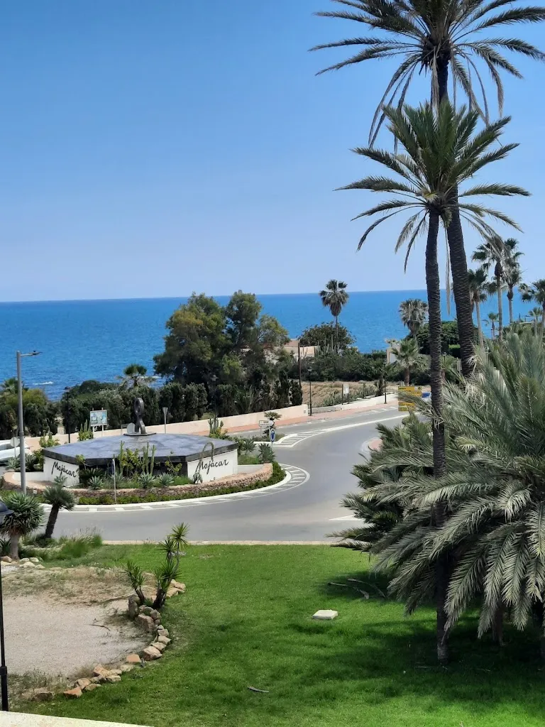 Julia Hughes_The Roof Terrace, Mojacar_Mojacar_review