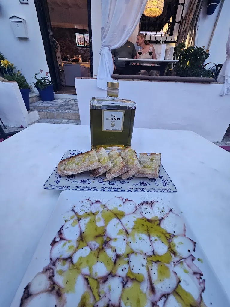 Shariar Khalili_Time & Place_Mojacar_avis