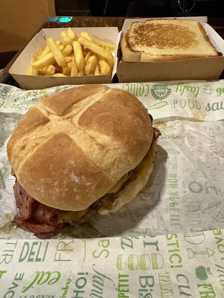 Restaurante THE LITTLE ANGUS TORRIJOS_Torrijos_slider_image_3