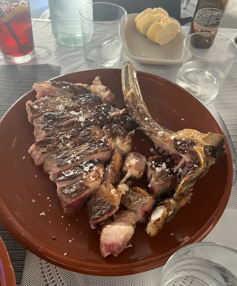 Asunción García_Bar Restaurante Los Dacios_Torrijos_review