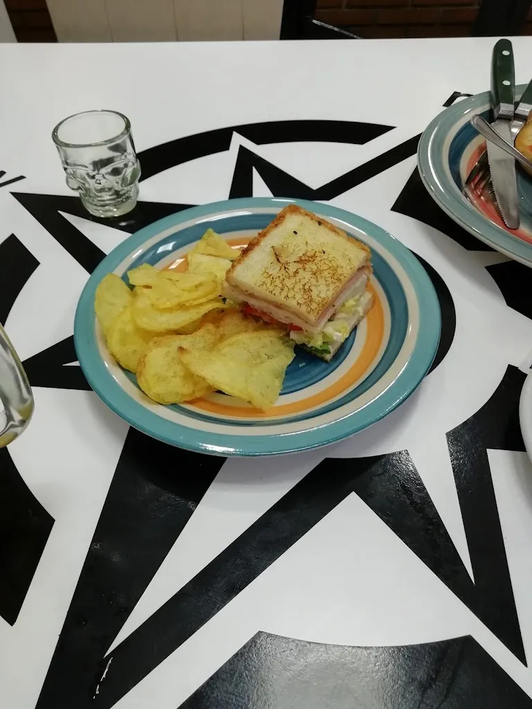 Cervecería Nómada_Torrijos_slider_image_2