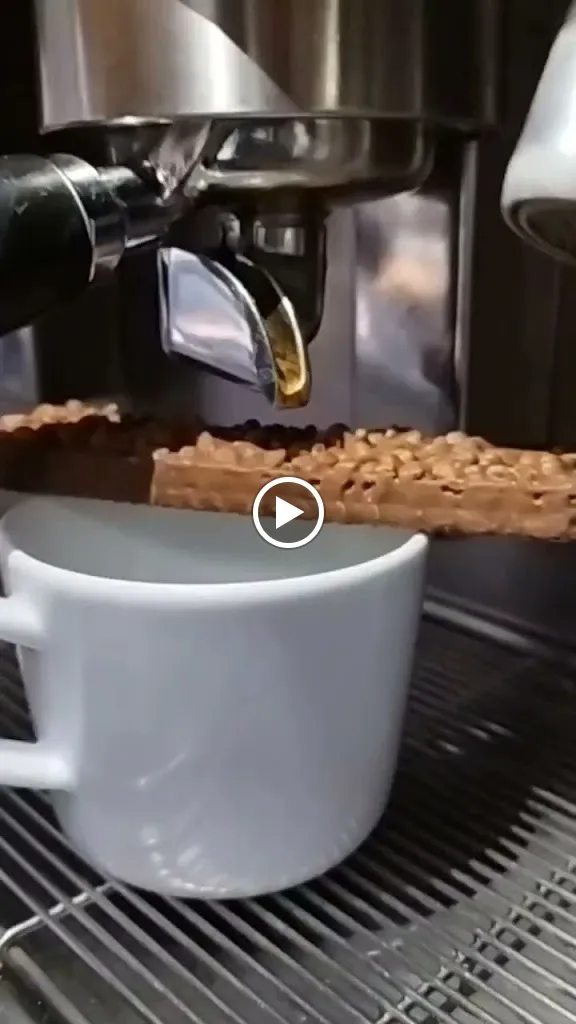 Cafetería | raüsch café | Heladería | Elaboración batidos de fruta natural | Elaboración postres |_Torrijos_slider_image_2