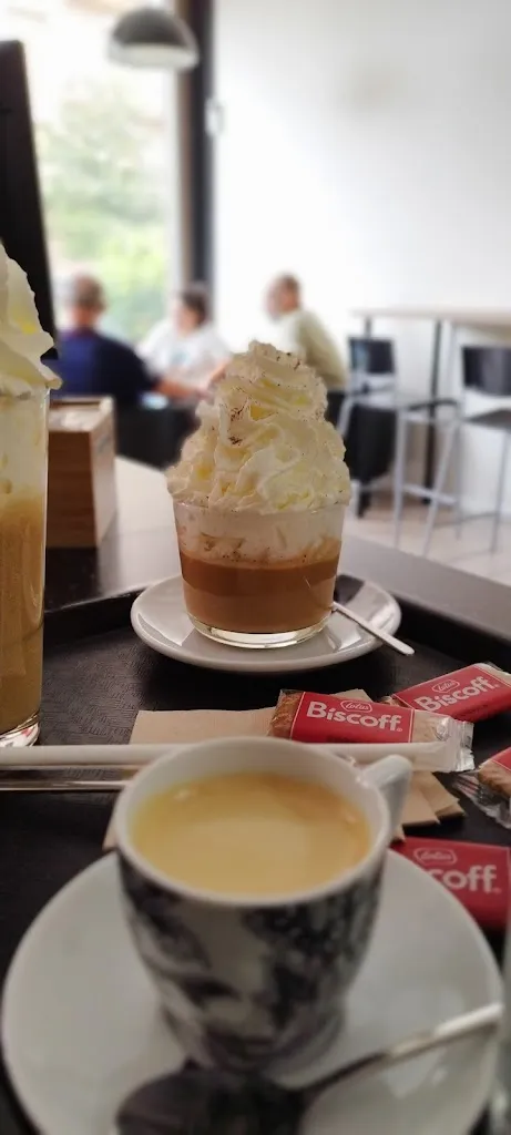 Cafetería | raüsch café | Heladería | Elaboración batidos de fruta natural | Elaboración postres |_Torrijos_slider_image_3