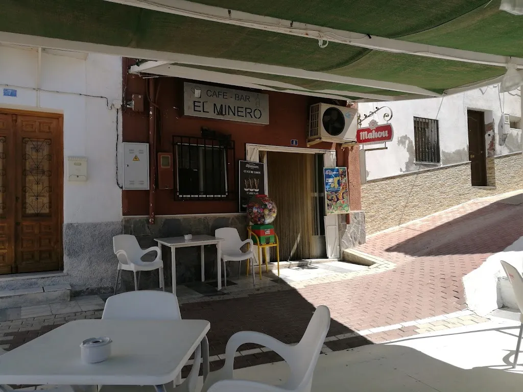 Bar El Minero restaurant in Somontín
