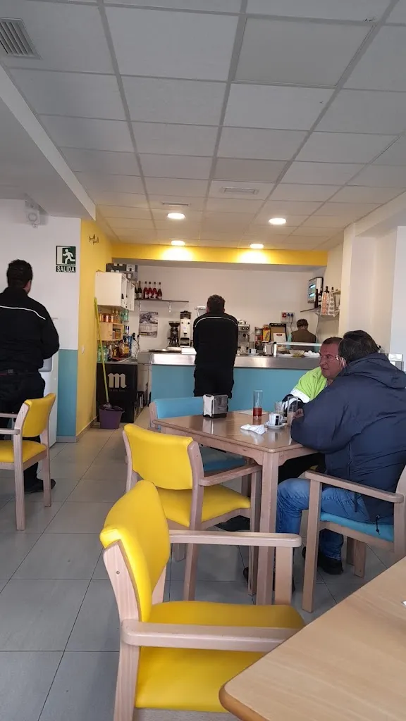 El Hogar Cafetería y Centro de Día_Yeles_slider_image_3