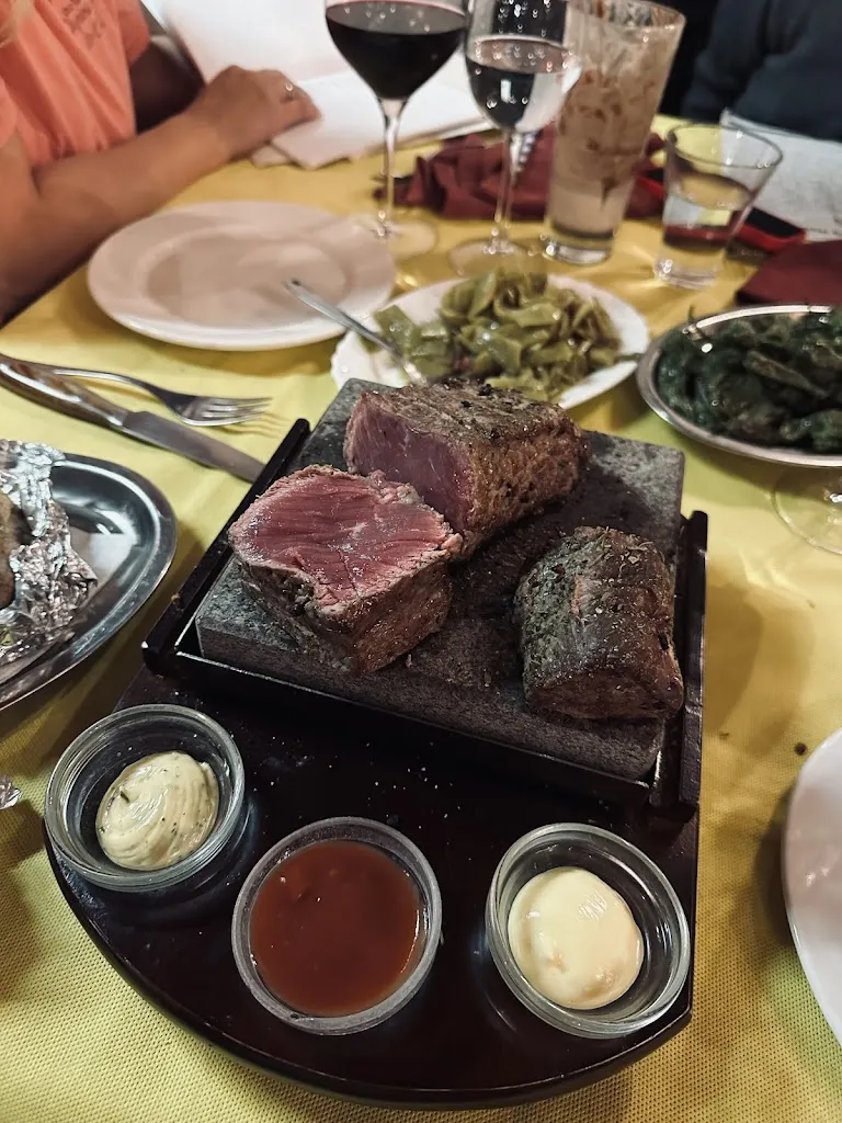 Jiří Knesl_Restaurante La Antorcha_Sierro_review