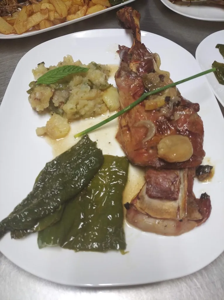 Menu_Restaurant- Bar Pedro y Mari Restaurante con Menu_Yepes_image_8