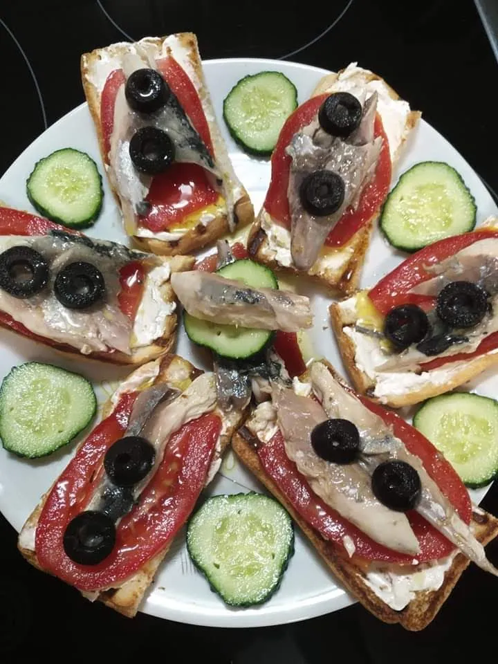 Restaurant- Bar Pedro y Mari Restaurante con Menu_Yepes_slider_image_2