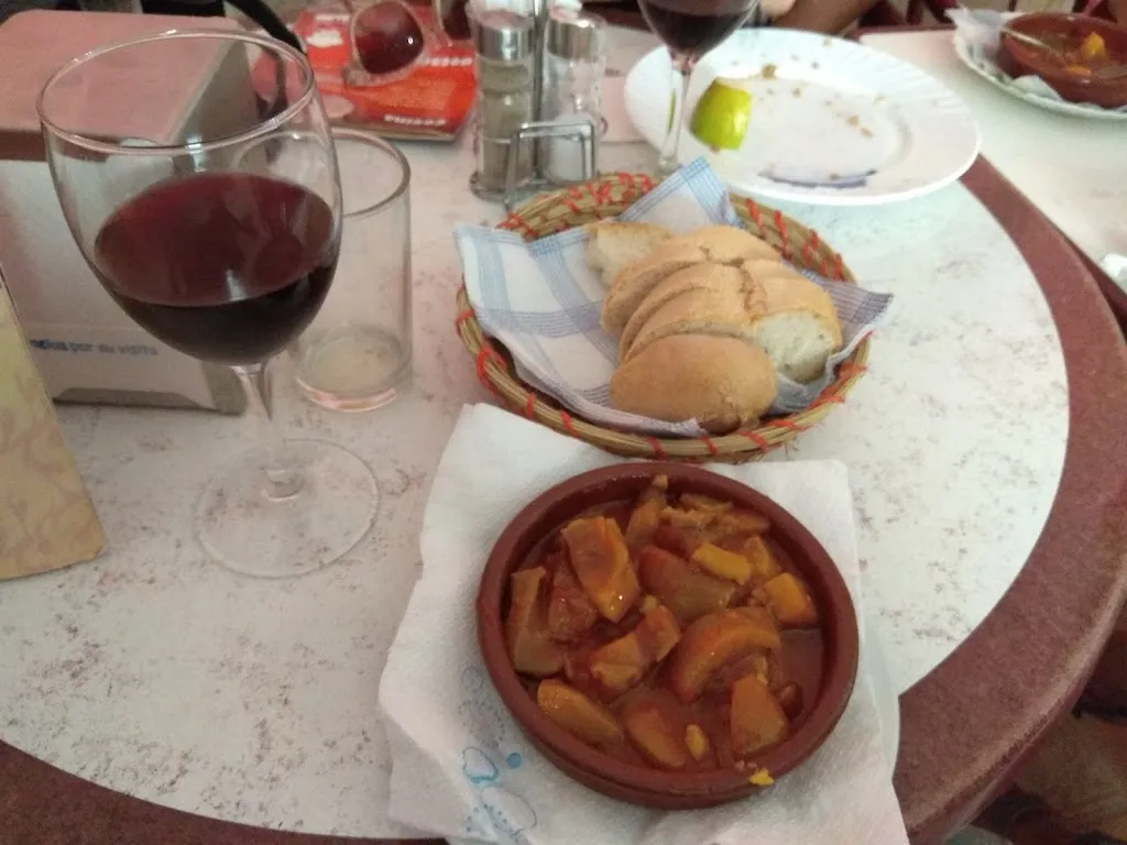 Carles Luis i Gabalda_Café Bar La Parrilla_Sierro_review