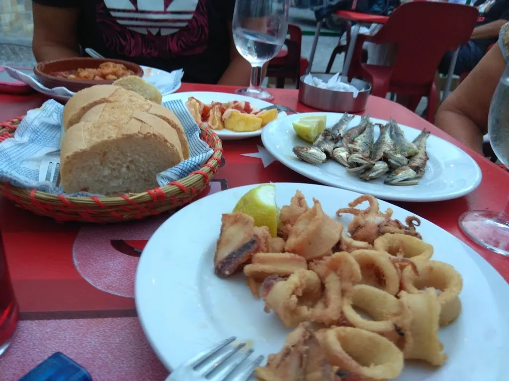 Café Bar La Parrilla_Sierro_slider_image_2