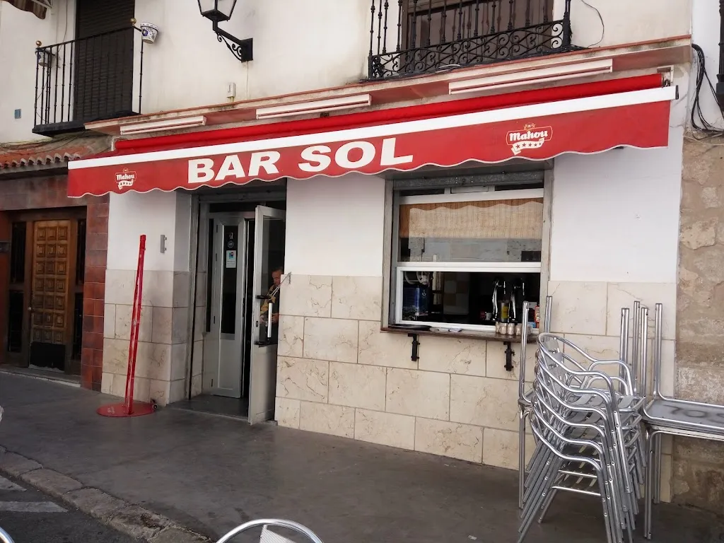 Bar Sol restaurant in Yepes