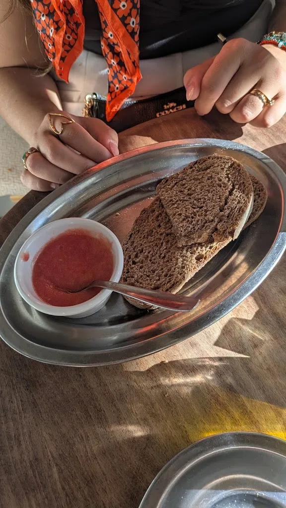 Diana Espírito Santo_L'Adoré_Ador_review