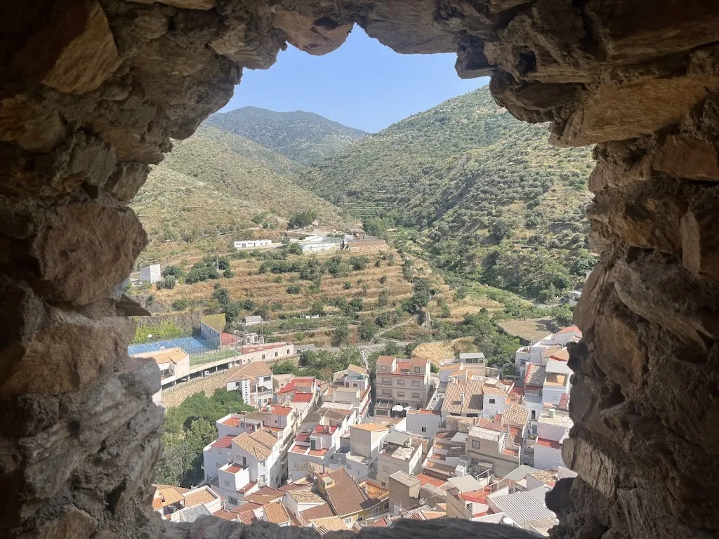 Castillo Sierro_Sierro_slider_image_1