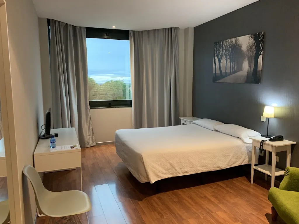 TH Las Rozas_Yébenes Los_slider_image_2