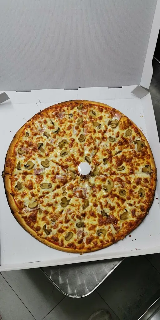 Asjad Muhammad_La Mamma kebab y pizzas_Yébenes Los_review