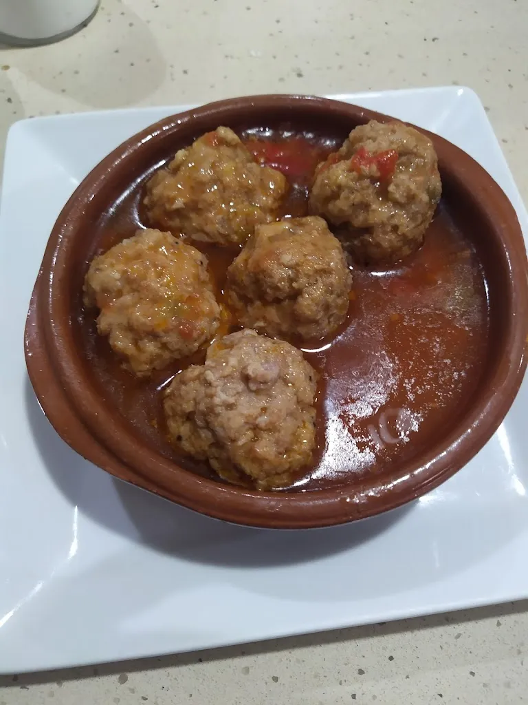 Nicolas Andani_Bar la Plaça_Agullent_recensione