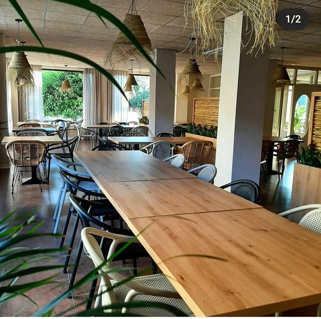 Pur Restaurant_Albaida_slider_image_1