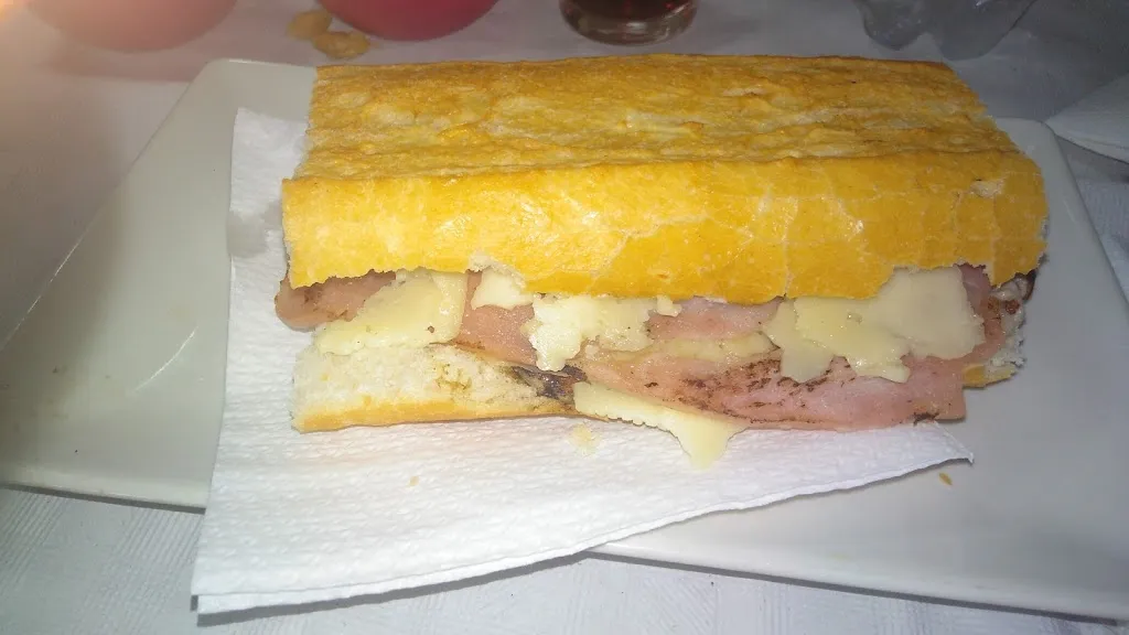 Bar Poliesportiu Aielo de Malferit_Aielo de Malferit_slider_image_2