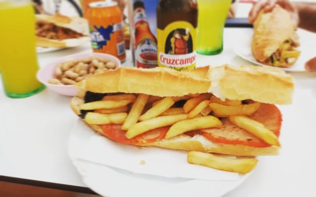 Tomás Sánchez Expósito_Bar jubilados_Albalat dels Sorells_review