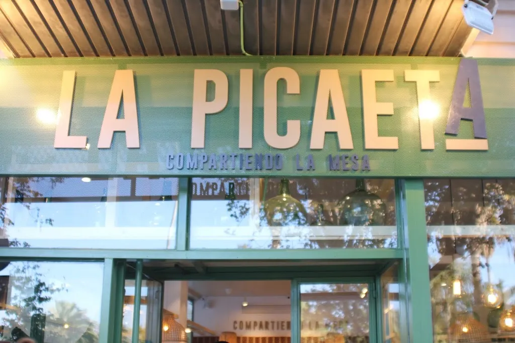 Bar La Picaeta, Tarongers restaurant in Albalat dels Tarongers