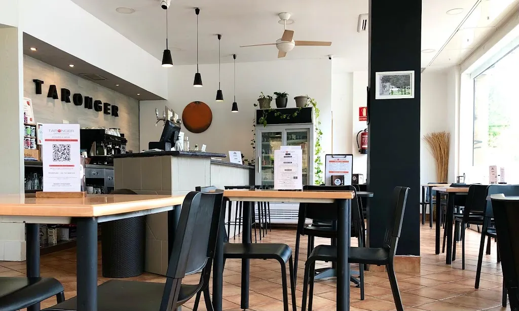 TARONGER café y cocina restaurant in Albalat dels Tarongers