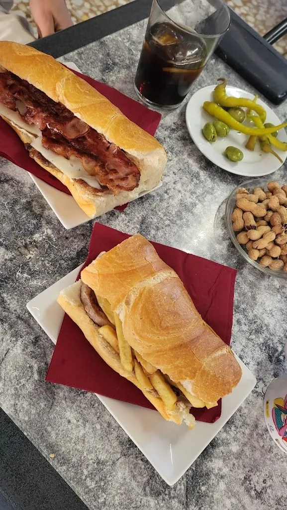 juanma higon_BAR PAQUITO_Alborache_review