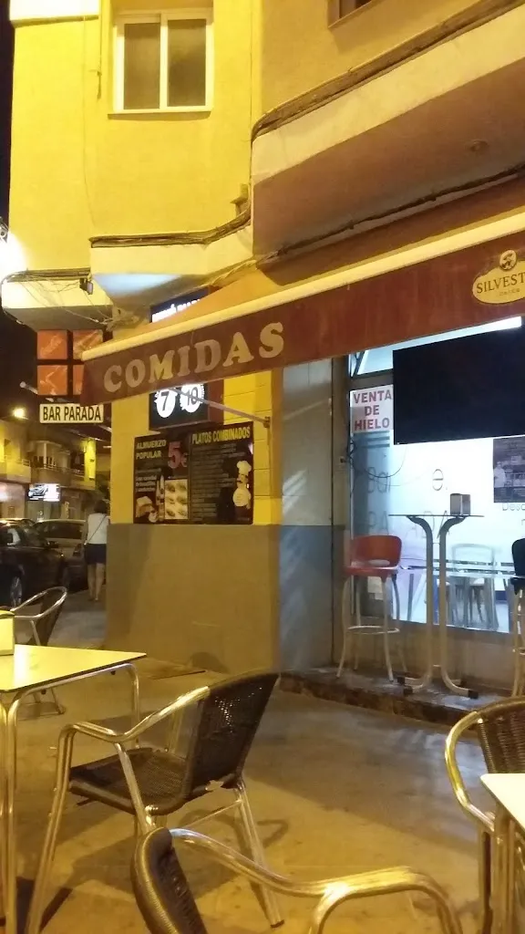 Mariel Green_Local Parada_Albal_review