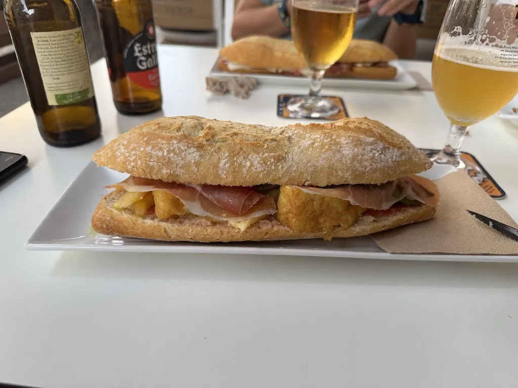 Manuel Casasús Rubio_Cervecería Contrastes_Albal_Bewertung