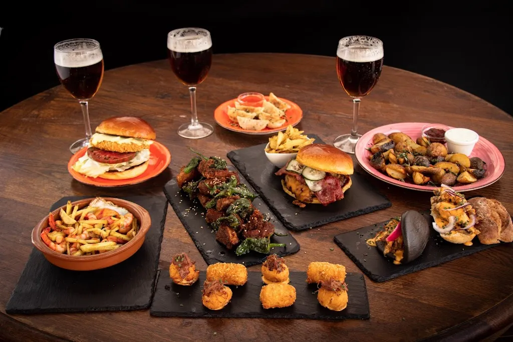 Reina Bistro Bar_Olula del Río_slider_image_3