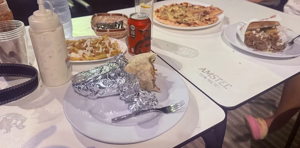 Man Gallart_Rooster kebab y pizzeria_Albal_review