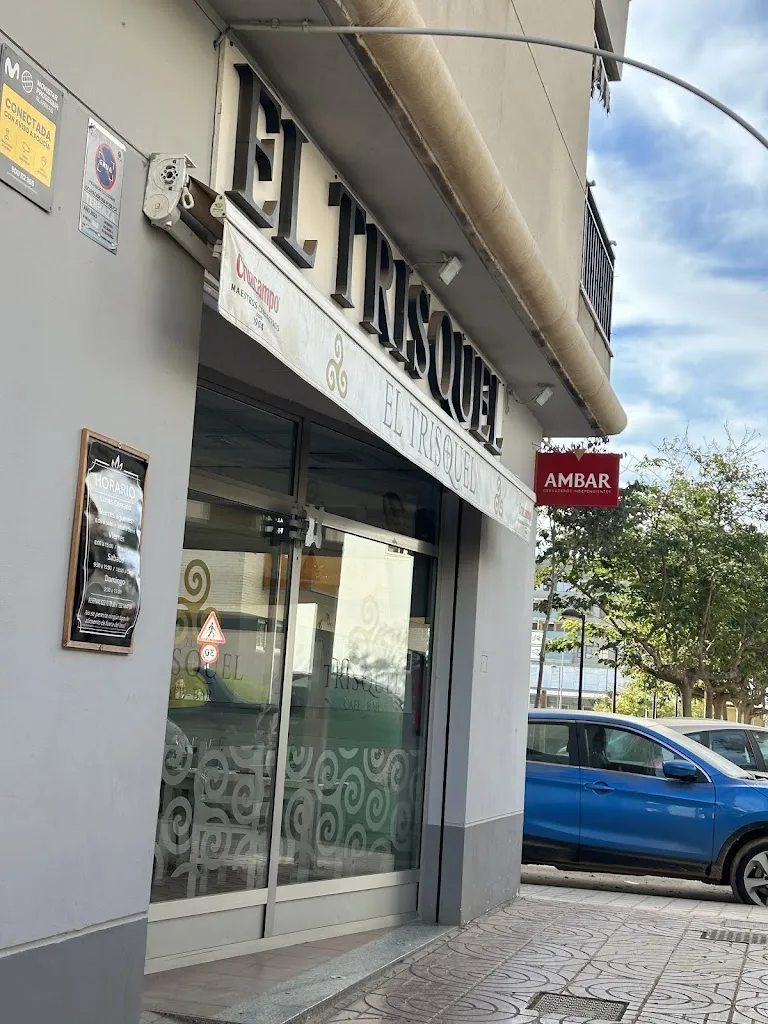 Café Bar El Trisquel restaurant in Albal