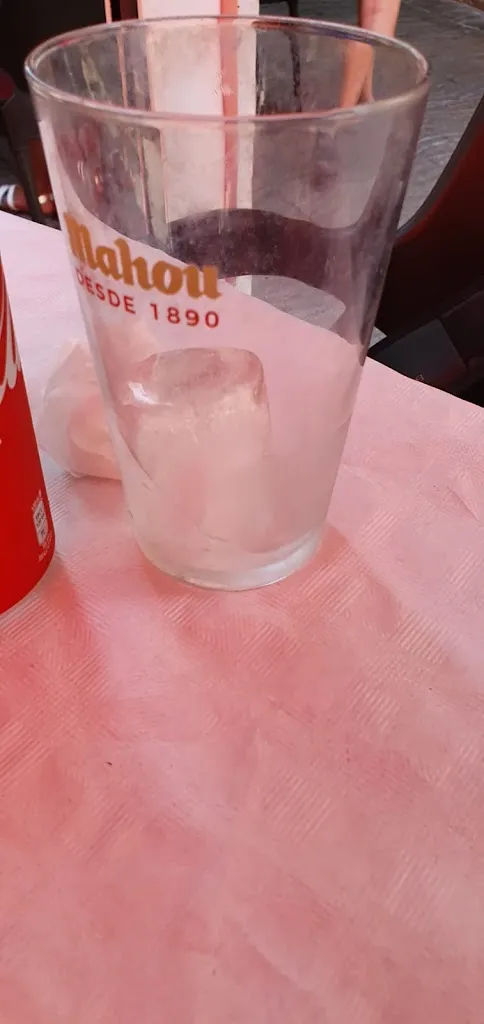 JG Pioro_EL TIRADORET_Alberic_review