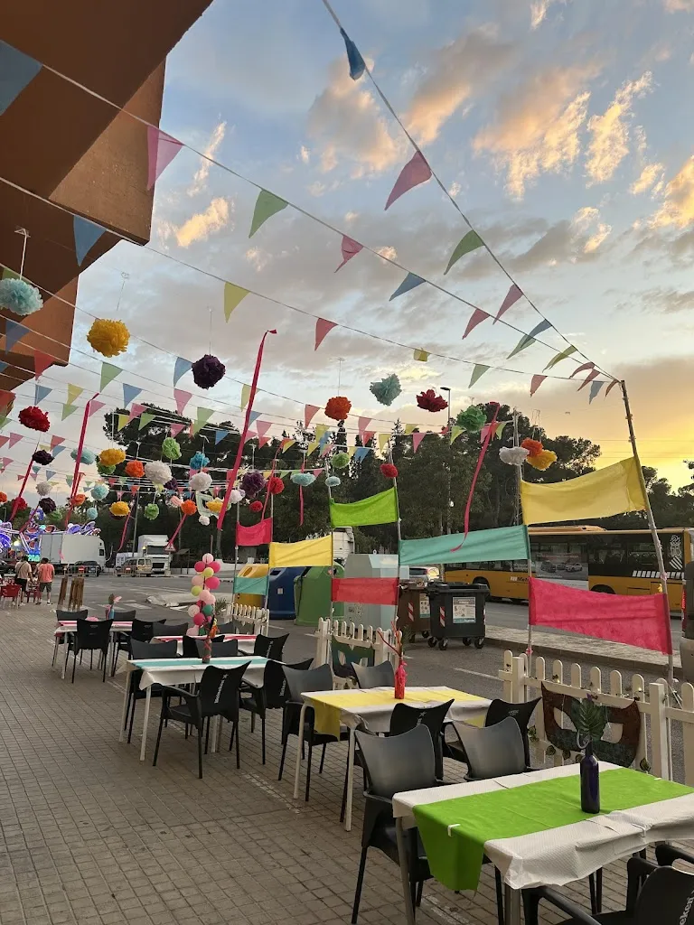 Bar Restaurante Carlos restaurant in Alberic