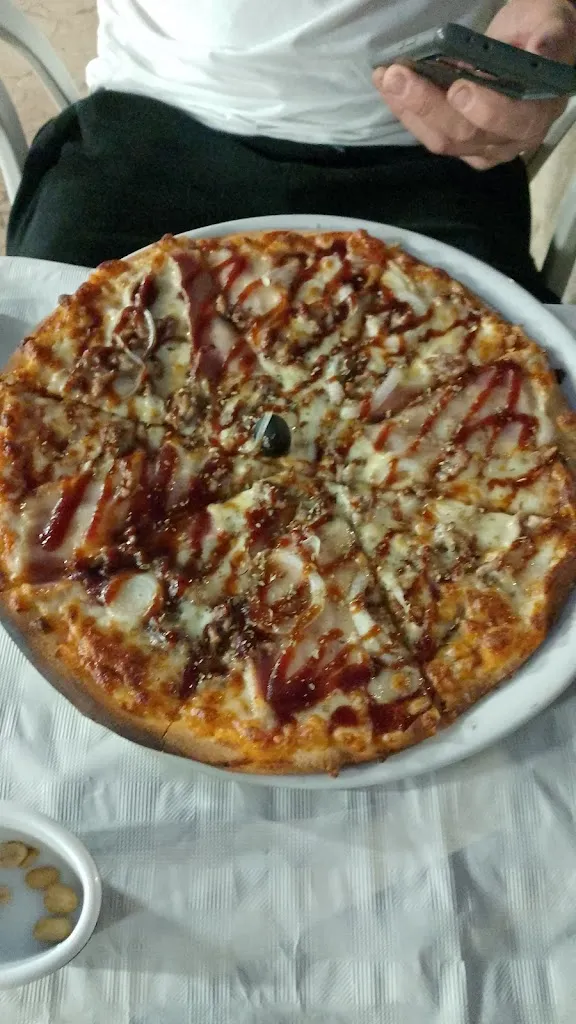 Juan Jose Naranjo Puig_Pizzeria-Burguer 