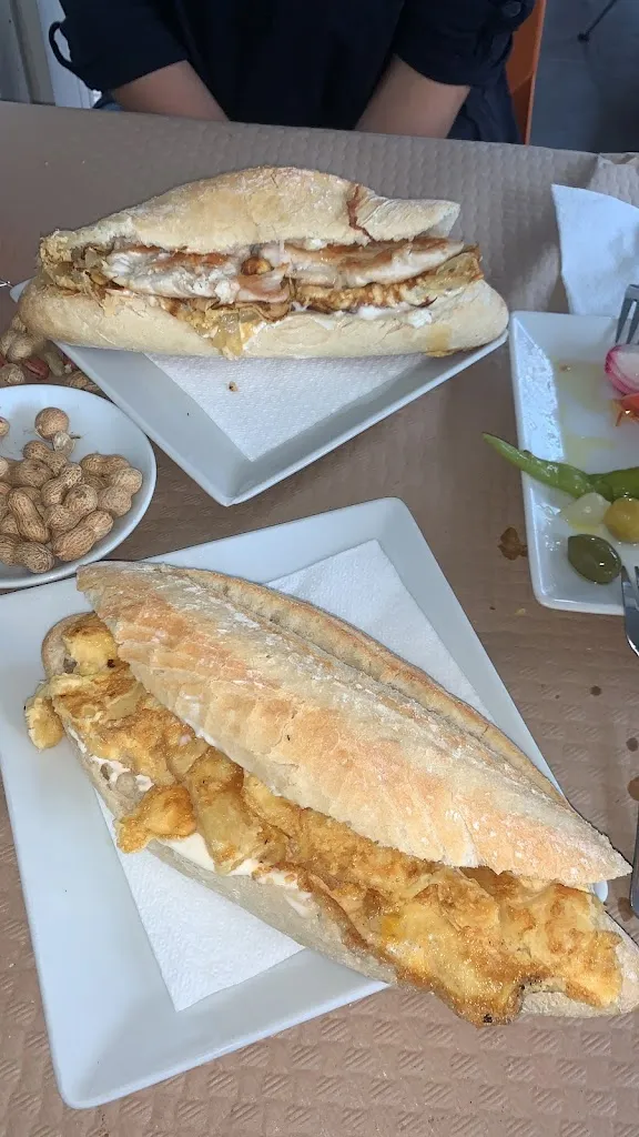 Youssra Hassoun_Restaurante Casa Roberto Y Sergio_Alberic_review