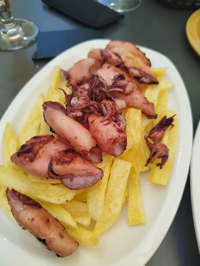 Maria Fuentes_Mesón Marieta_Cedeira_review