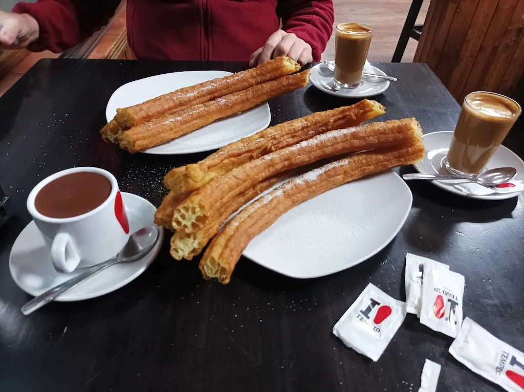 Miguel Angel Gongora_bar restaurante fusion（comida asiatica）_Yuncos_review