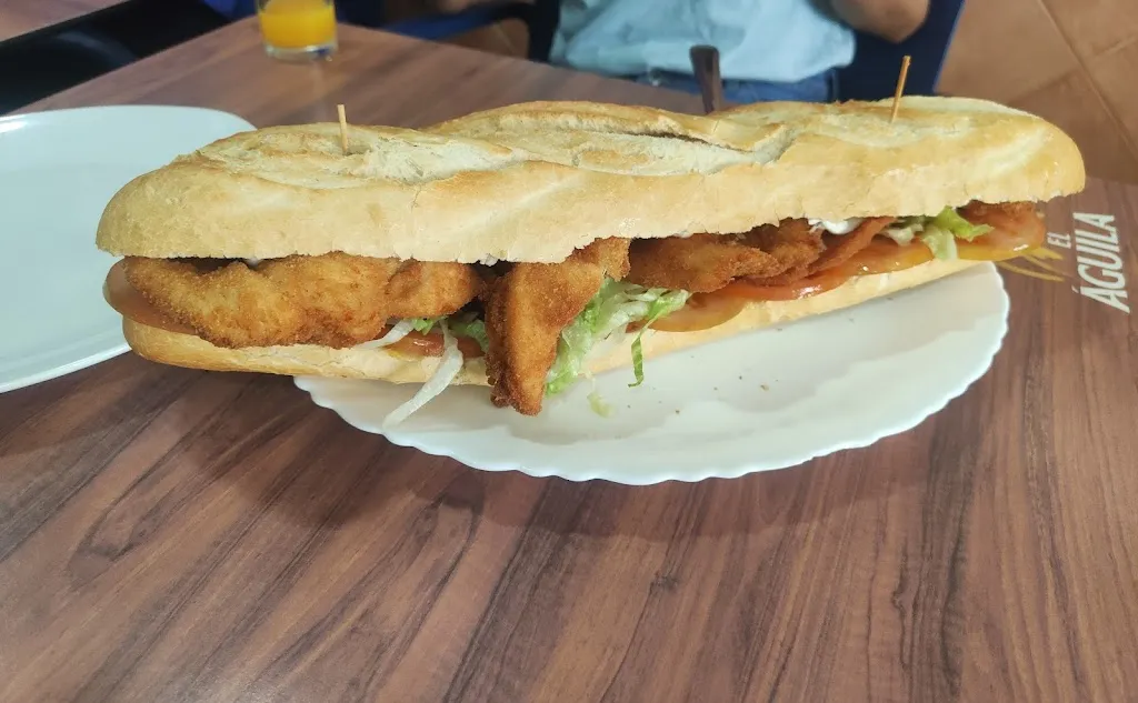 Evelint Flores_Bar New Paraiso_Yuncos_recensione