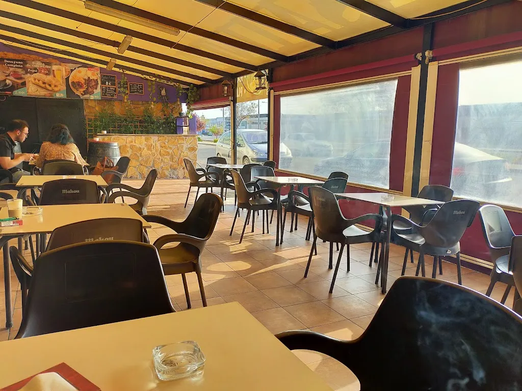 Juan Pedro Peña González_BarRestauranteCasaLinda_Yuncos_review