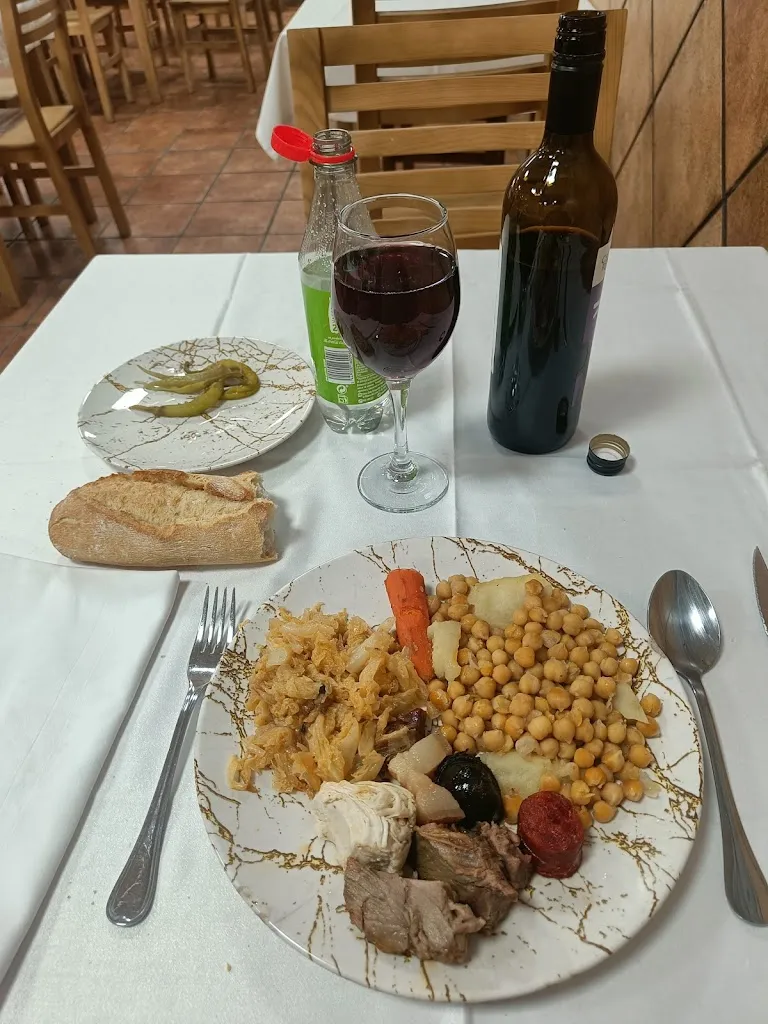 Angel Llana_Restaurante Cuevas_Yuncos_recensione