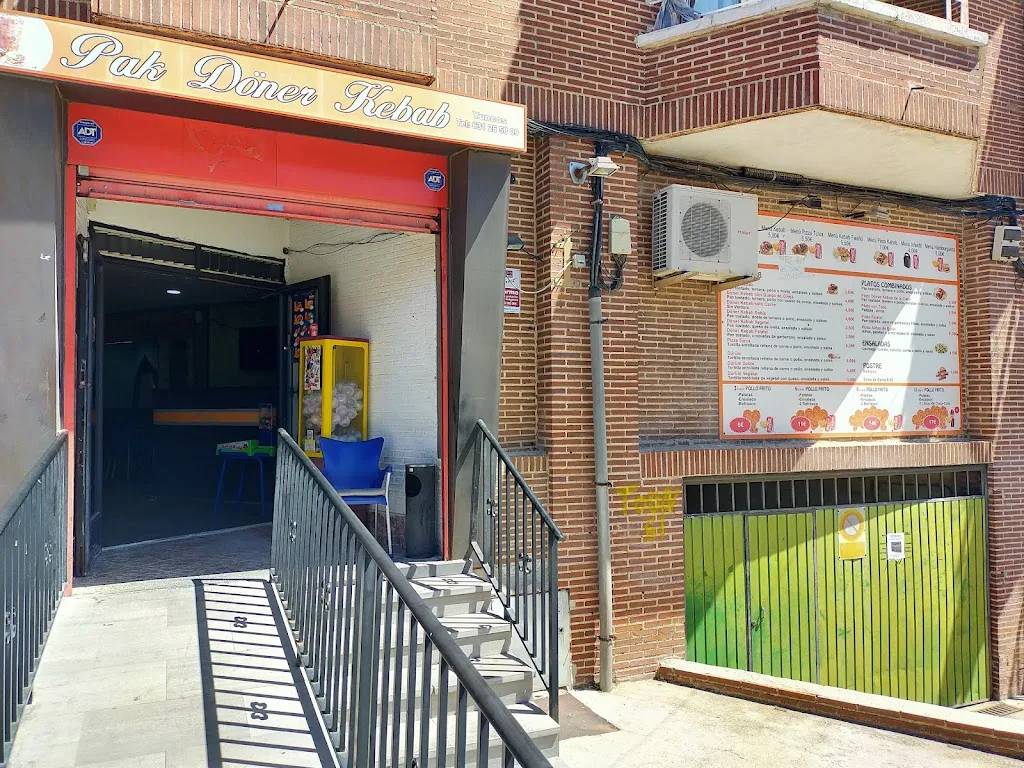 Pak Doner Kebab restaurant in Yuncos