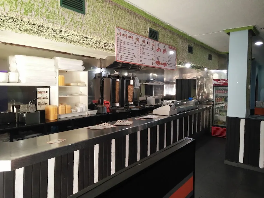 Pak Doner Kebab_Yuncos_slider_image_3