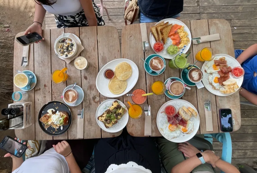 María Clara Largacha_La Más Bonita_Alboraya_review