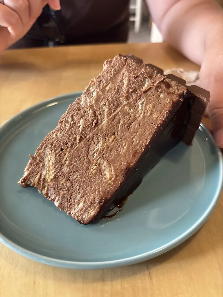 Lucas Kalinke_La Más Bonita_Alboraya_review