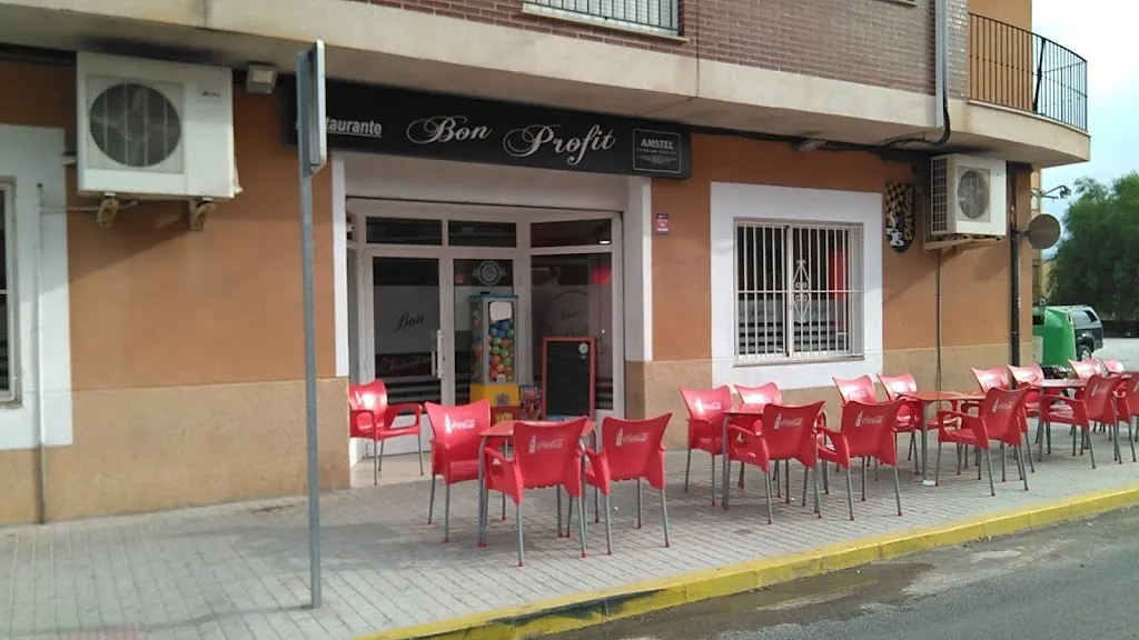 Bon Profit restaurant in Alcúdia de Crespins l