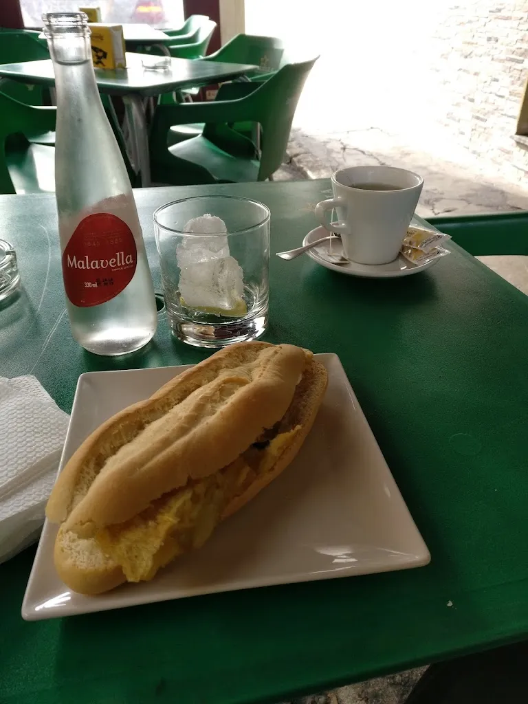 Ferran Garcia_BAR EL COLISEO_Alcúdia de Crespins l_review