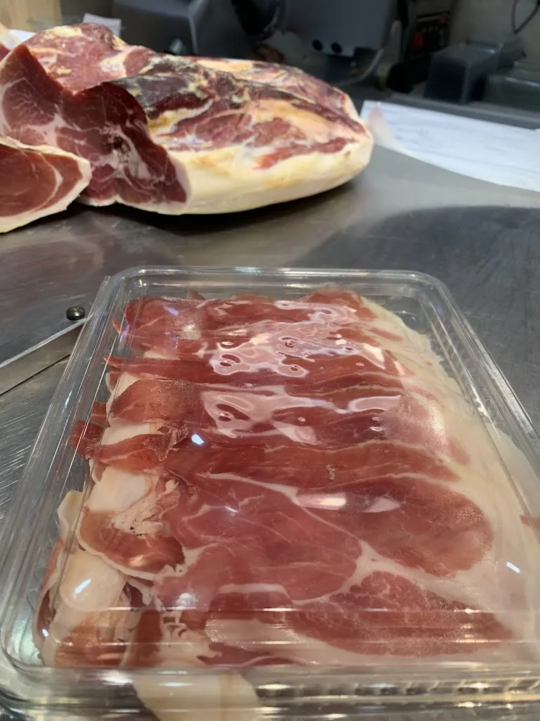 Ney N._El Hombre Del Bigote Alcudia de Crespins_Alcúdia de Crespins l_review