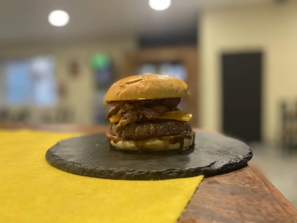 BELLA VITA GASTROBURGER_Alcúdia de Crespins l_slider_image_2