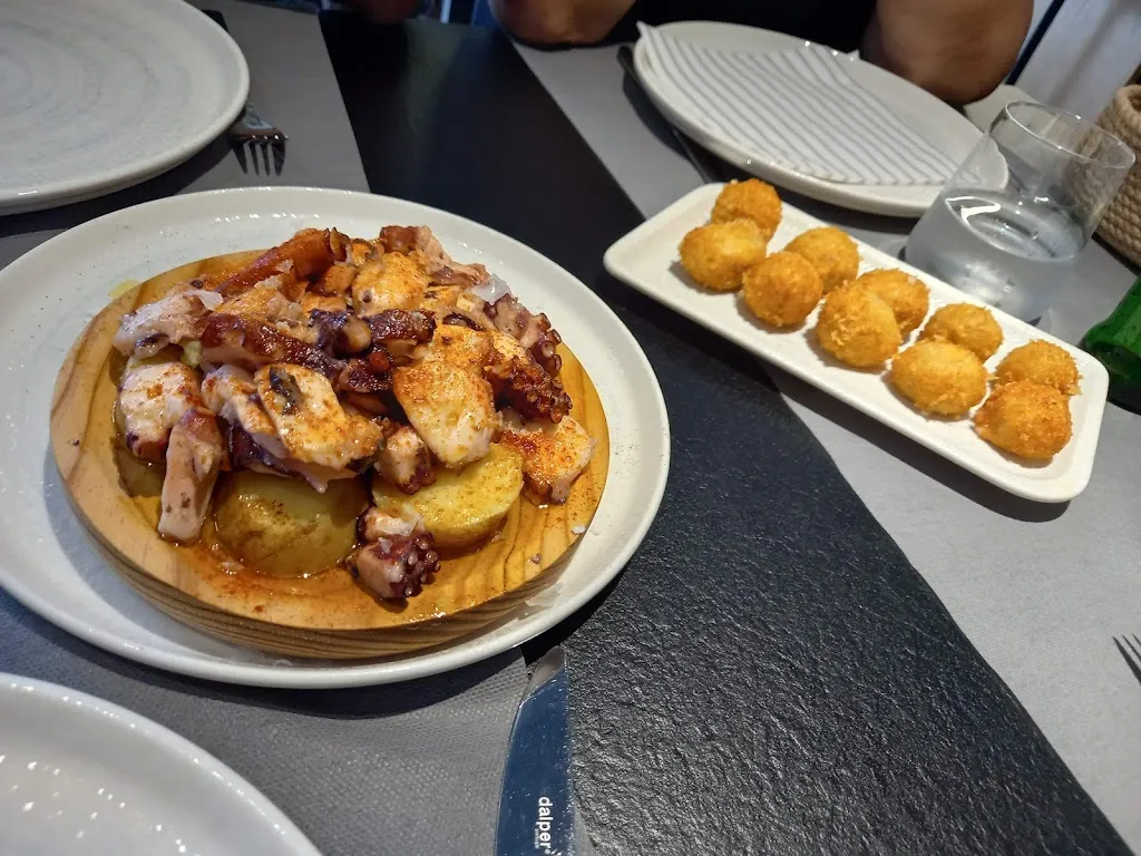 Andrew Noverr_Bon Pe Taberna Restaurante Marisquería_Cedeira_review