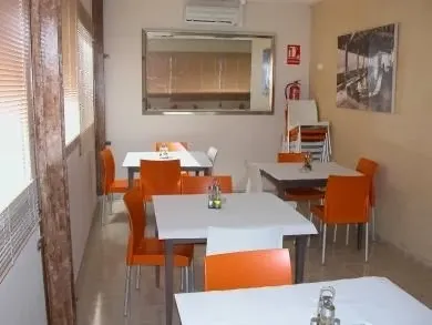 La Senia Restaurante restaurant in Alfarrasí